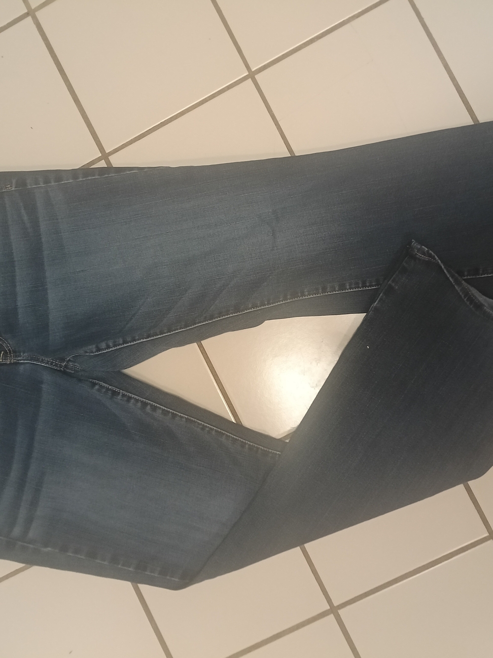 American Eagle Outfitters Women's Dark Blue Flare Jeans